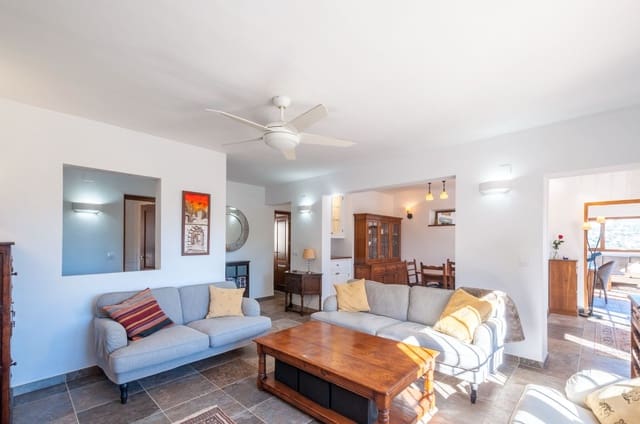 4 slaapkamer Villa te koop in Moraira, Teulada-Moraira met zwembad garage - € 1.190.000 (Ref: 9901400)