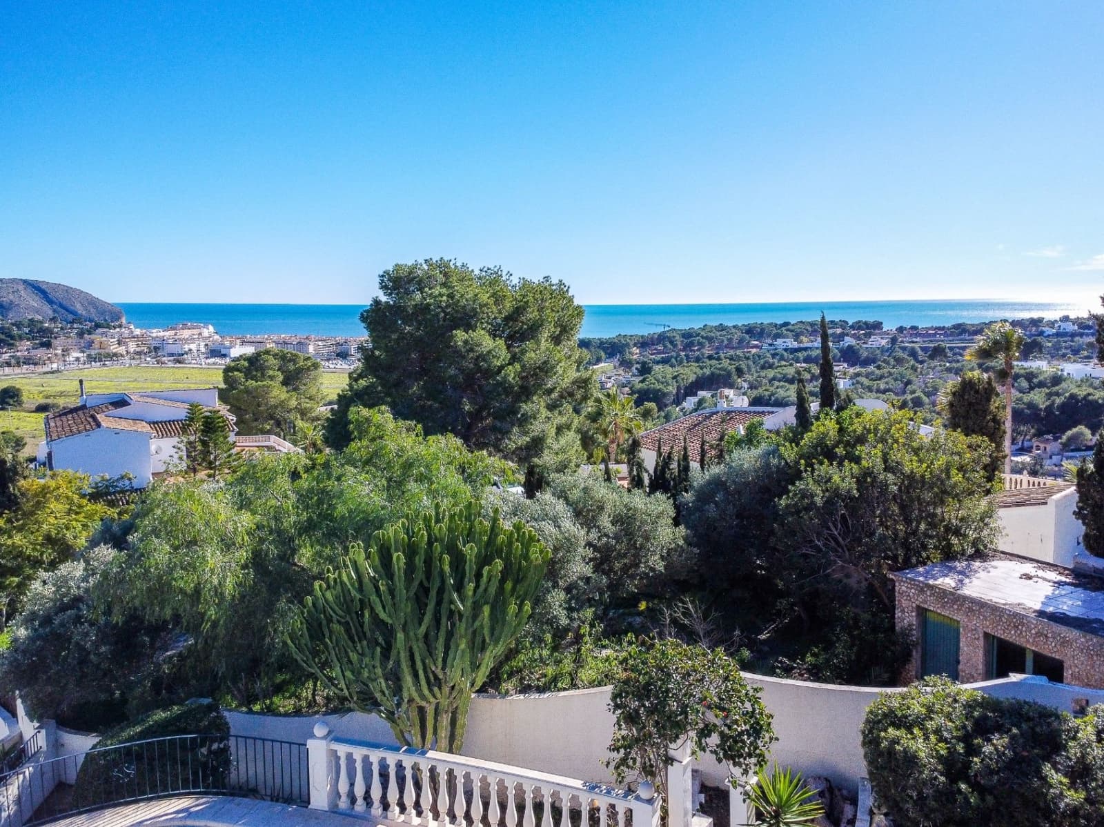 4 sypialnia Willa na sprzedaż w Moraira z basenem garażem - 1 190 000 € (Ref: 9901400)