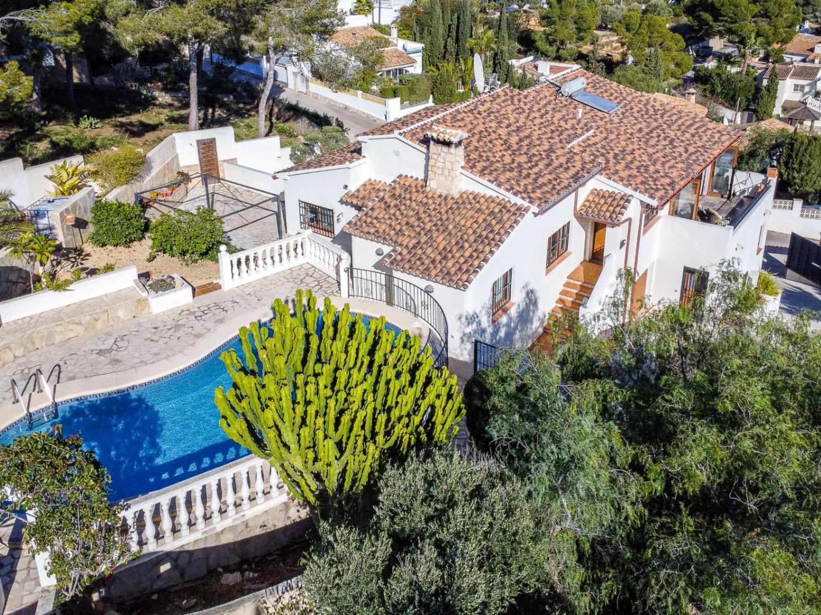 4 sypialnia Willa na sprzedaż w Moraira z basenem garażem - 1 190 000 € (Ref: 9901400)