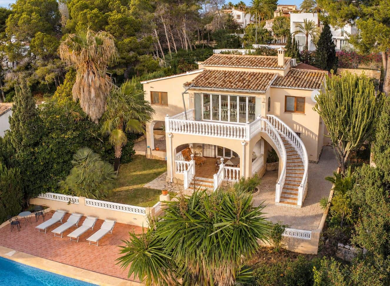 3 sypialnia Willa na sprzedaż w Moraira z basenem garażem - 1 425 000 € (Ref: 9901402)