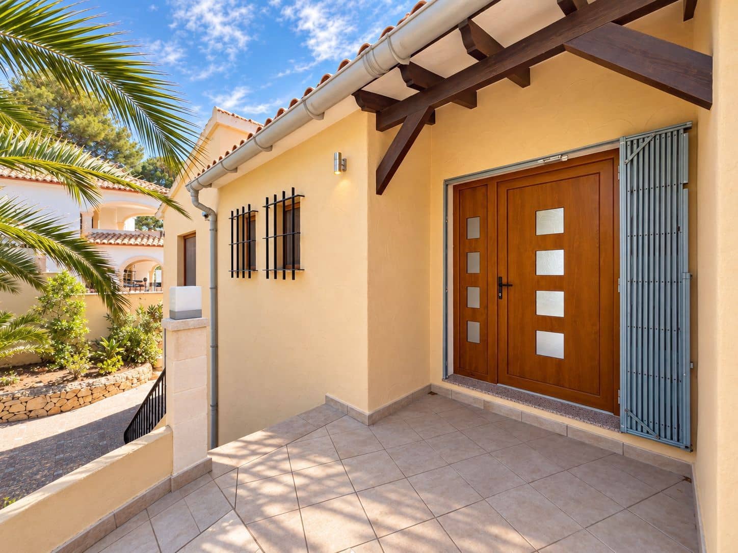 3 sypialnia Willa na sprzedaż w Moraira z basenem garażem - 1 425 000 € (Ref: 9901402)