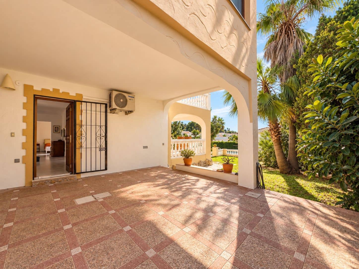 3 sypialnia Willa na sprzedaż w Moraira z basenem garażem - 1 425 000 € (Ref: 9901402)