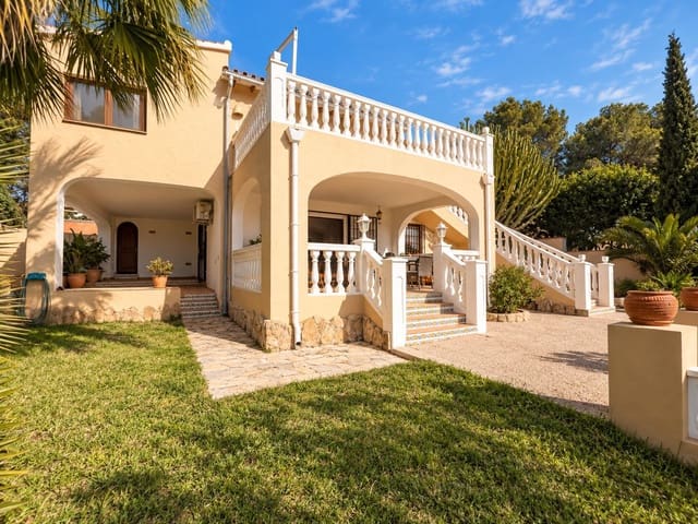 3 quarto Moradia para venda em Moraira, Teulada-Moraira com piscina garagem - 1 425 000 € (Ref: 9901402)