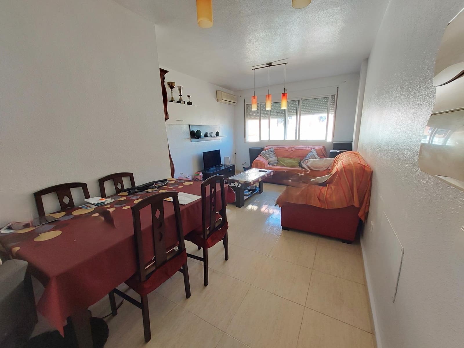 Piso de 3 habitaciones en La Unión en venta - 115.000 € (Ref: 9901404)