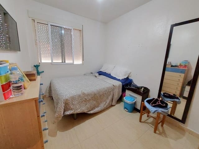 Piso de 3 habitaciones en La Unión en venta - 115.000 € (Ref: 9901404)