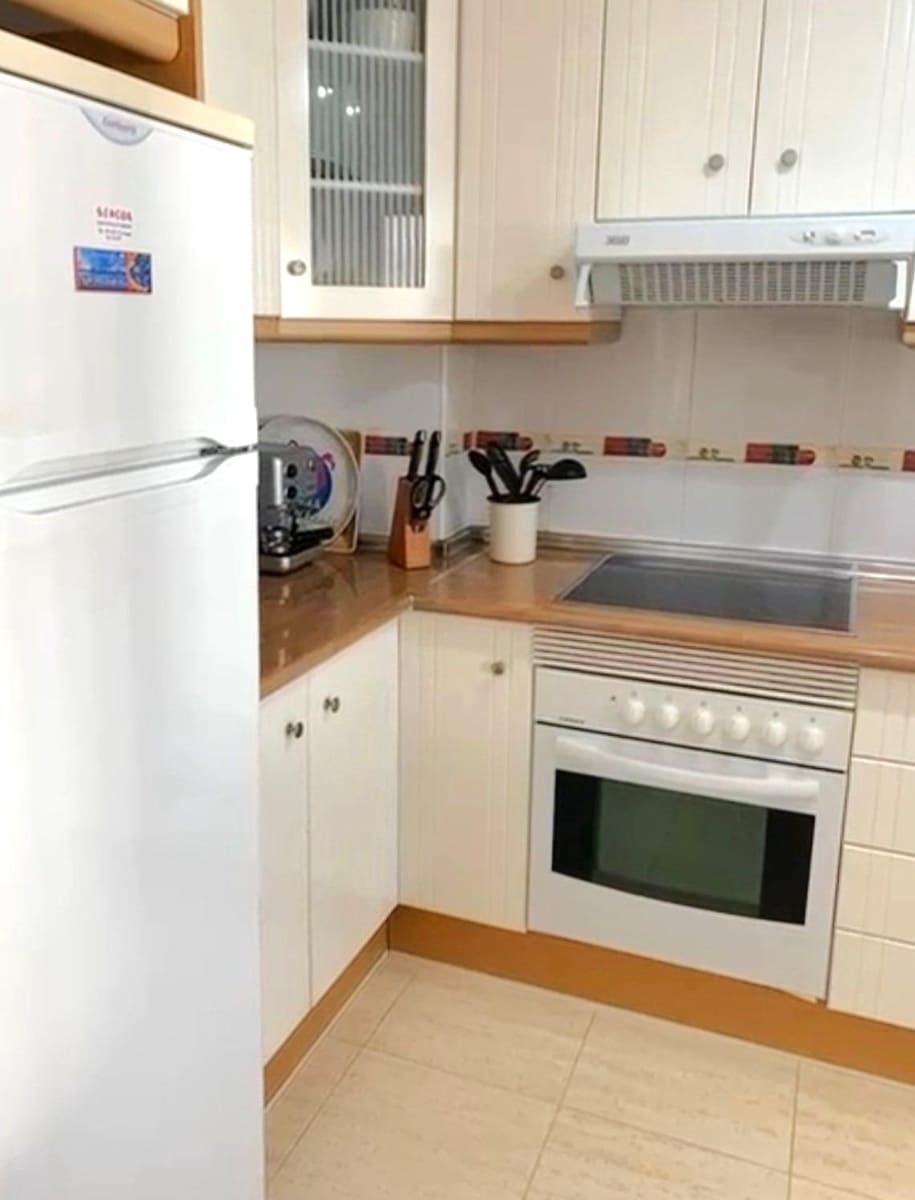 2 Zimmer Wohnung zu verkaufen in La Manga del Mar Menor mit Pool - 200.000 € (Ref: 9901422)