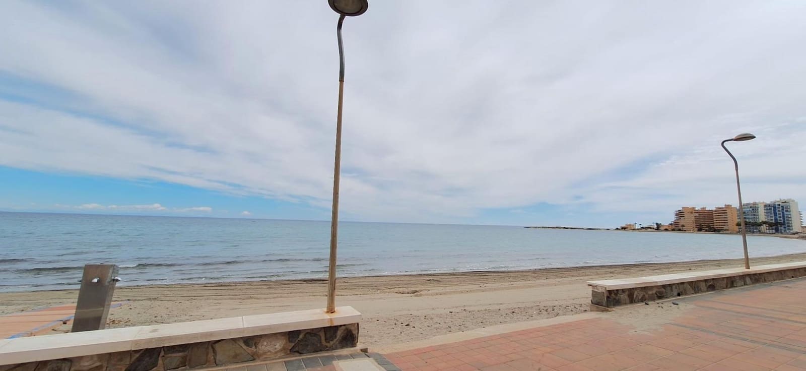 2 Zimmer Wohnung zu verkaufen in La Manga del Mar Menor mit Pool - 200.000 € (Ref: 9901422)
