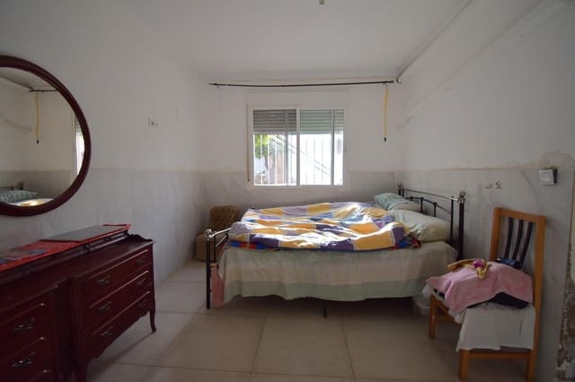 4 bedroom Townhouse for sale in La Palma, Cartagena with garage - € 120,000 (Ref: 9901424)