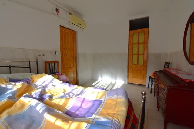 4 bedroom Townhouse for sale in La Palma, Cartagena with garage - € 120,000 (Ref: 9901424)