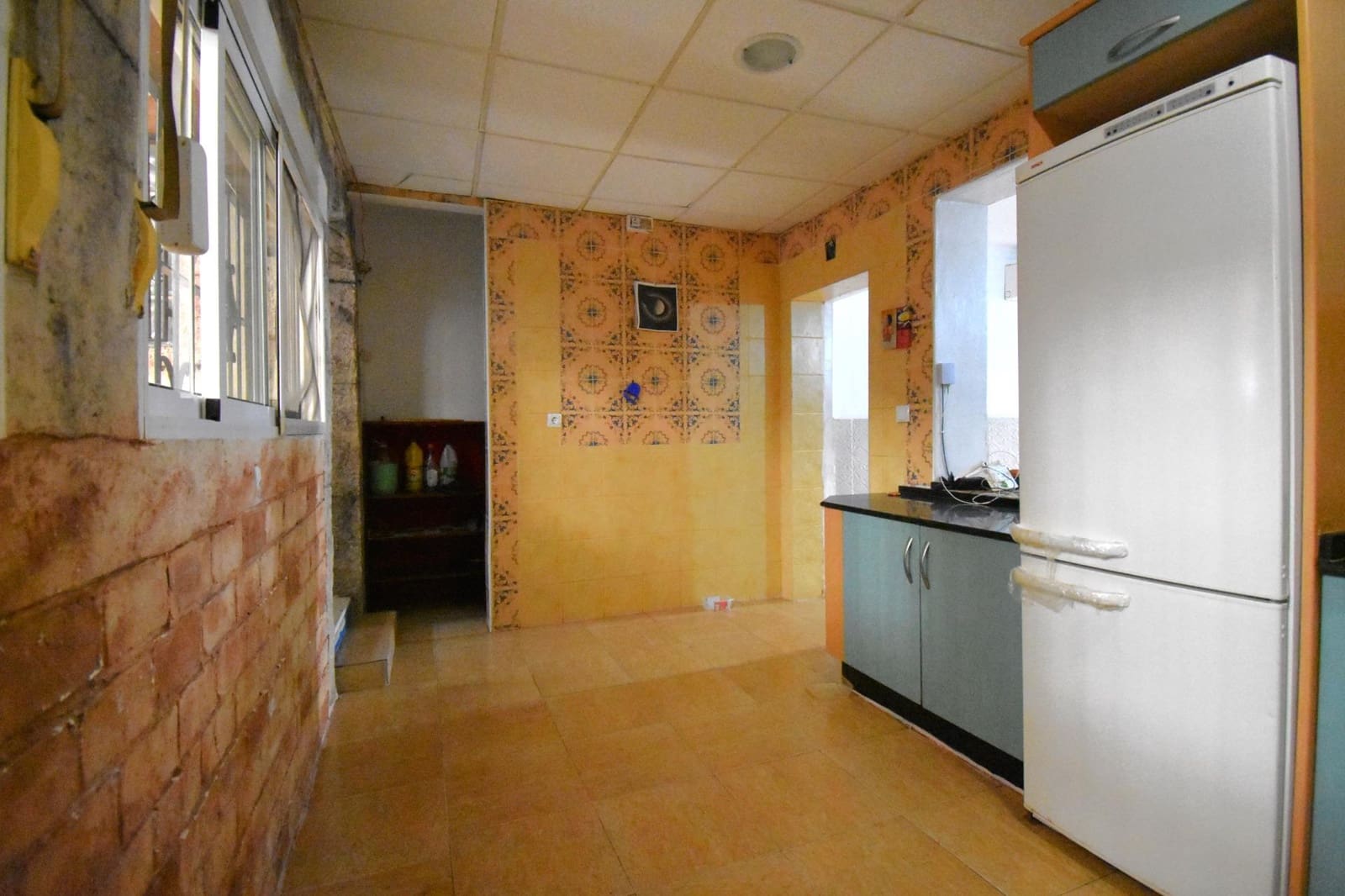 4 bedroom Townhouse for sale in La Palma with garage - € 120,000 (Ref: 9901424)