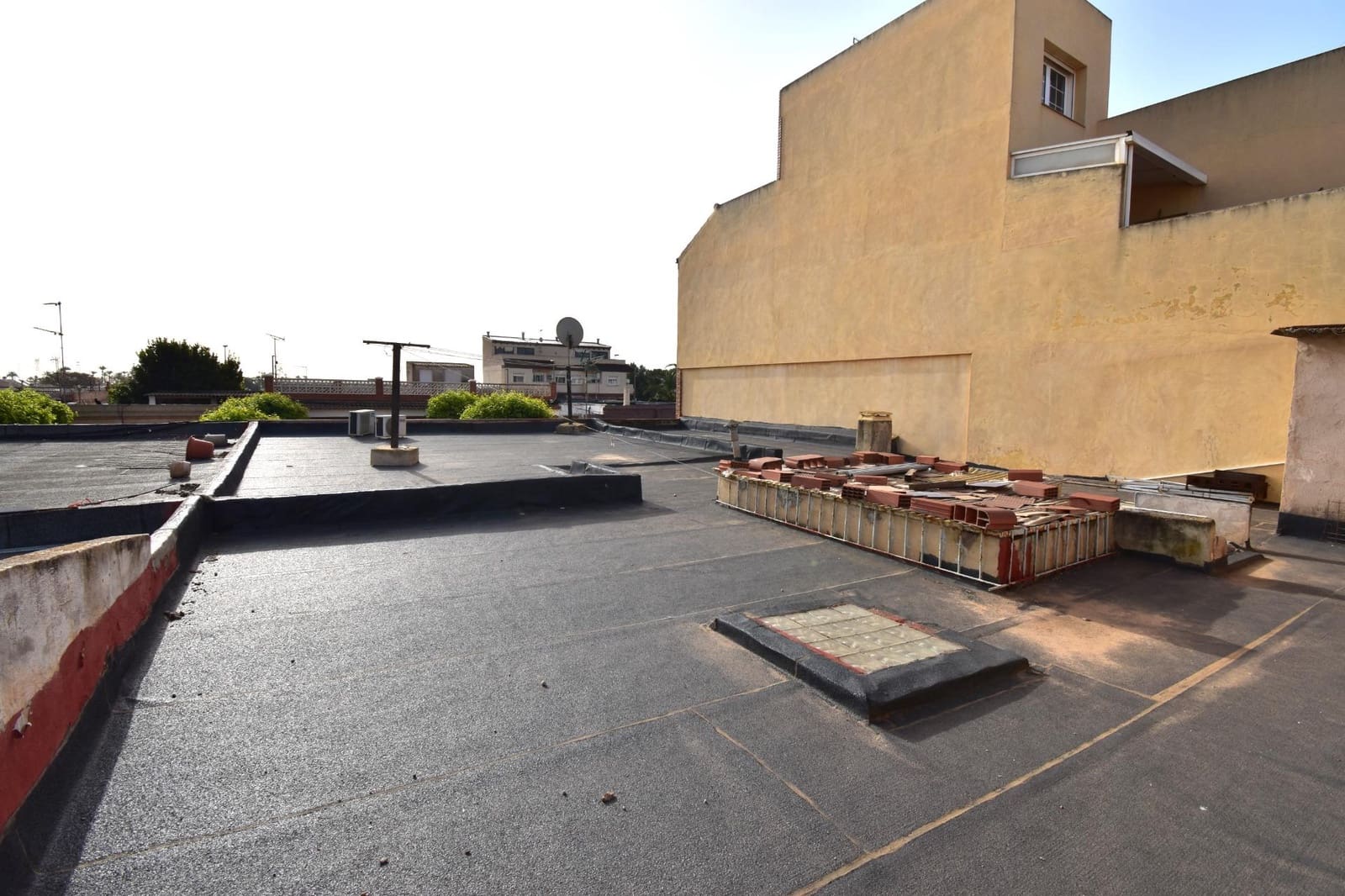 4 bedroom Townhouse for sale in La Palma with garage - € 120,000 (Ref: 9901424)