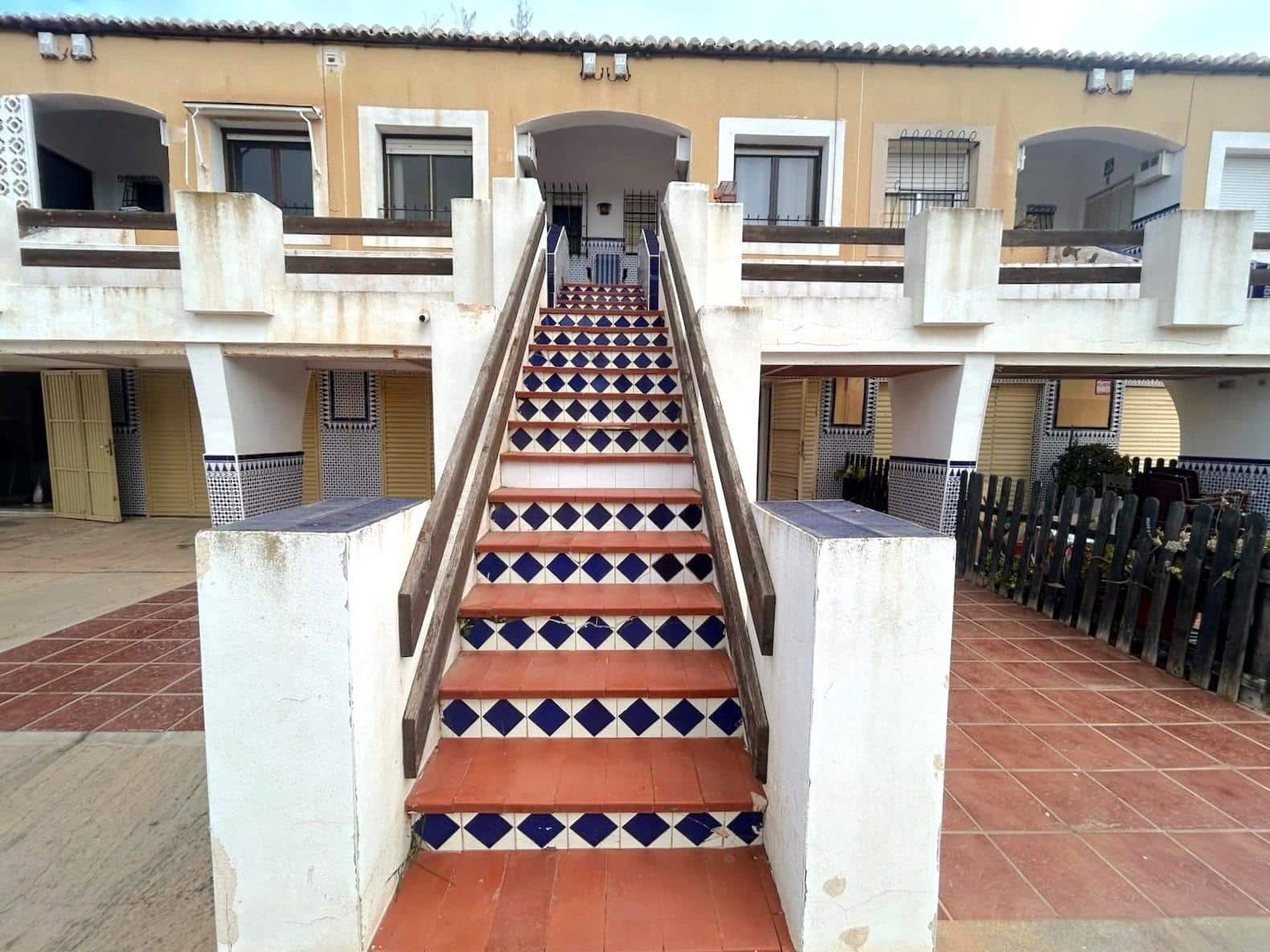 Apartamento de 2 habitaciones en Islas Menores en venta con piscina - 103.000 € (Ref: 9901427)