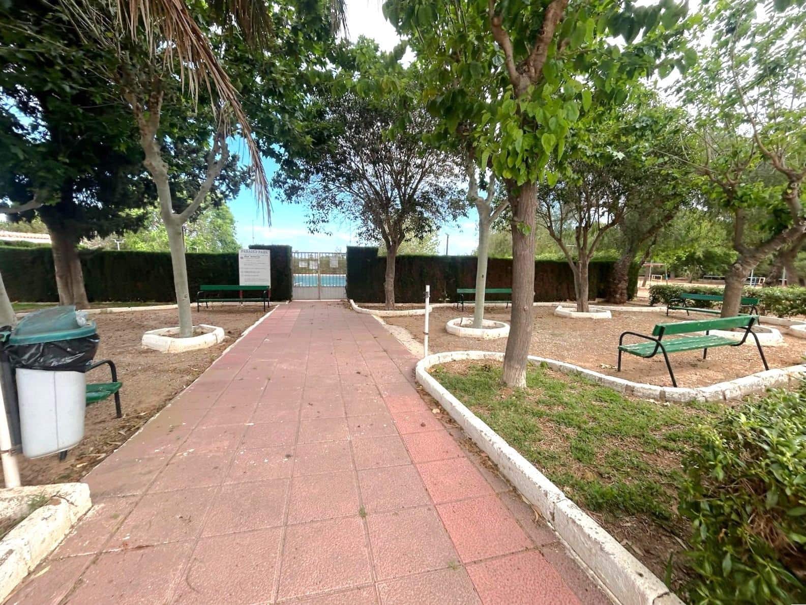 Apartamento de 2 habitaciones en Islas Menores en venta con piscina - 103.000 € (Ref: 9901427)