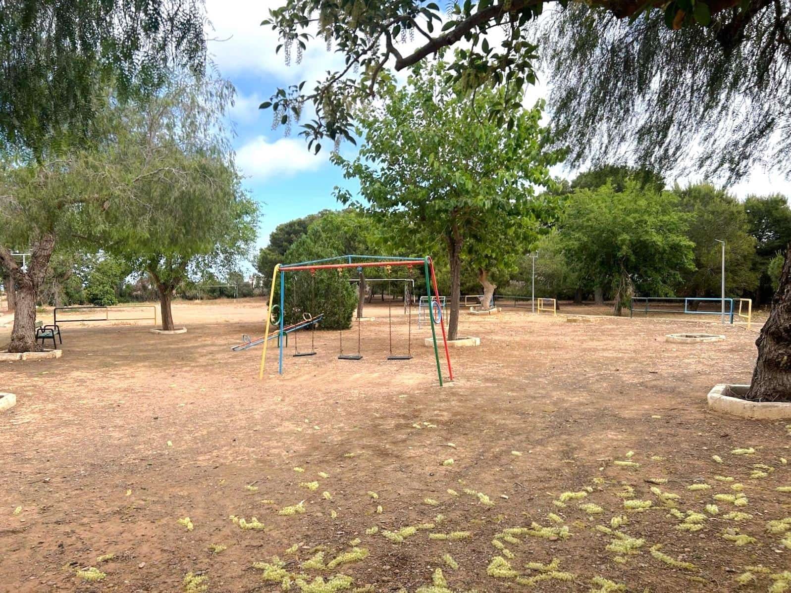 Apartamento de 2 habitaciones en Islas Menores en venta con piscina - 103.000 € (Ref: 9901427)