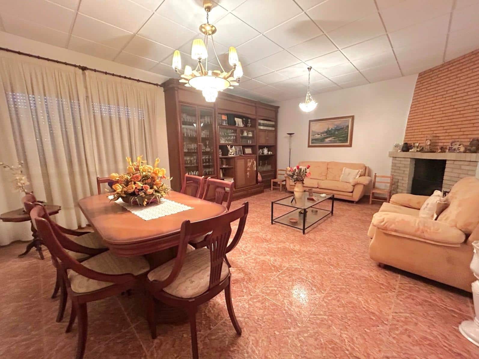 4 sovrum Finca/Hus på landet till salu i La Aljorra med garage - 320 000 € (Ref: 9901432)