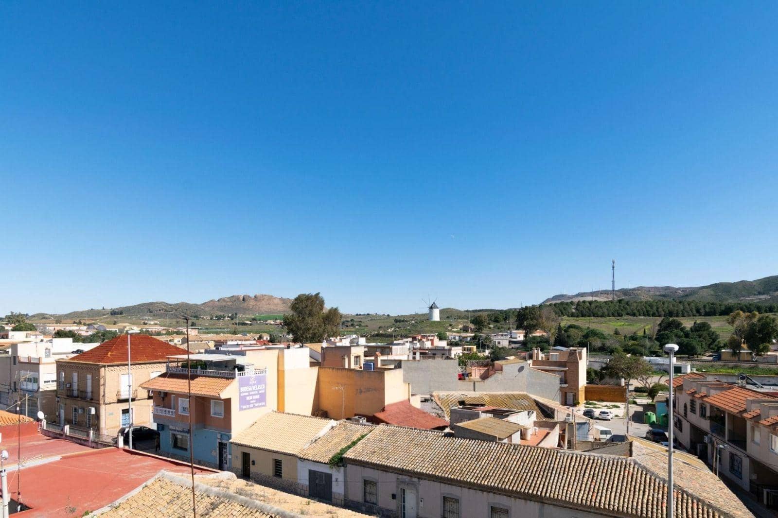 Piso de 3 habitaciones en Alumbres en venta - 120.000 € (Ref: 9901434)