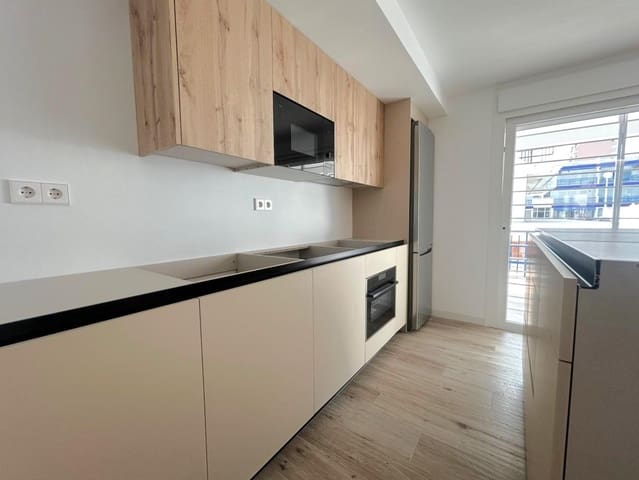 3 sypialnia Apartament na sprzedaż w La Manga del Mar Menor z basenem - 339 000 € (Ref: 9911178)