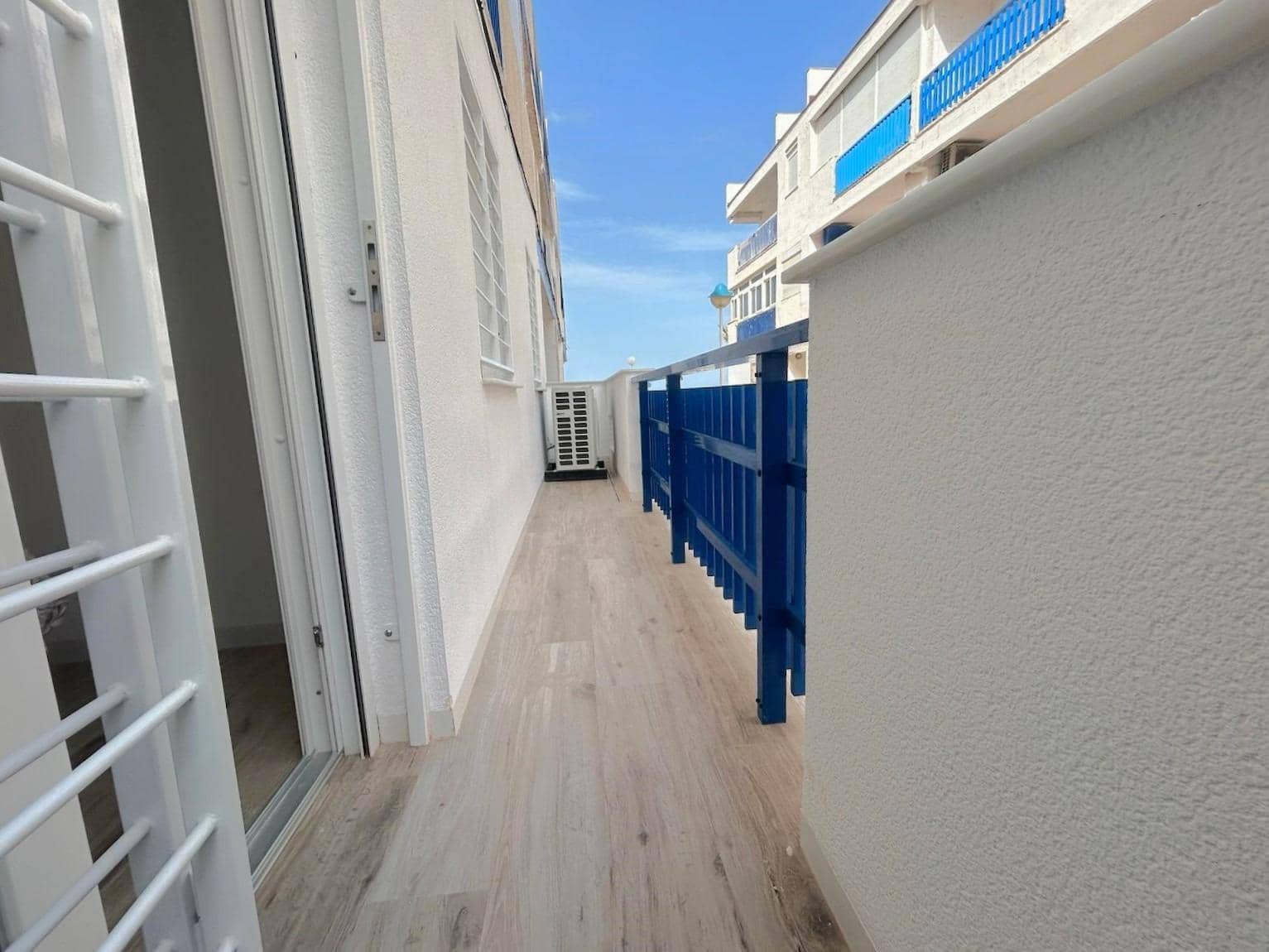 3 sypialnia Apartament na sprzedaż w La Manga del Mar Menor z basenem - 339 000 € (Ref: 9911178)