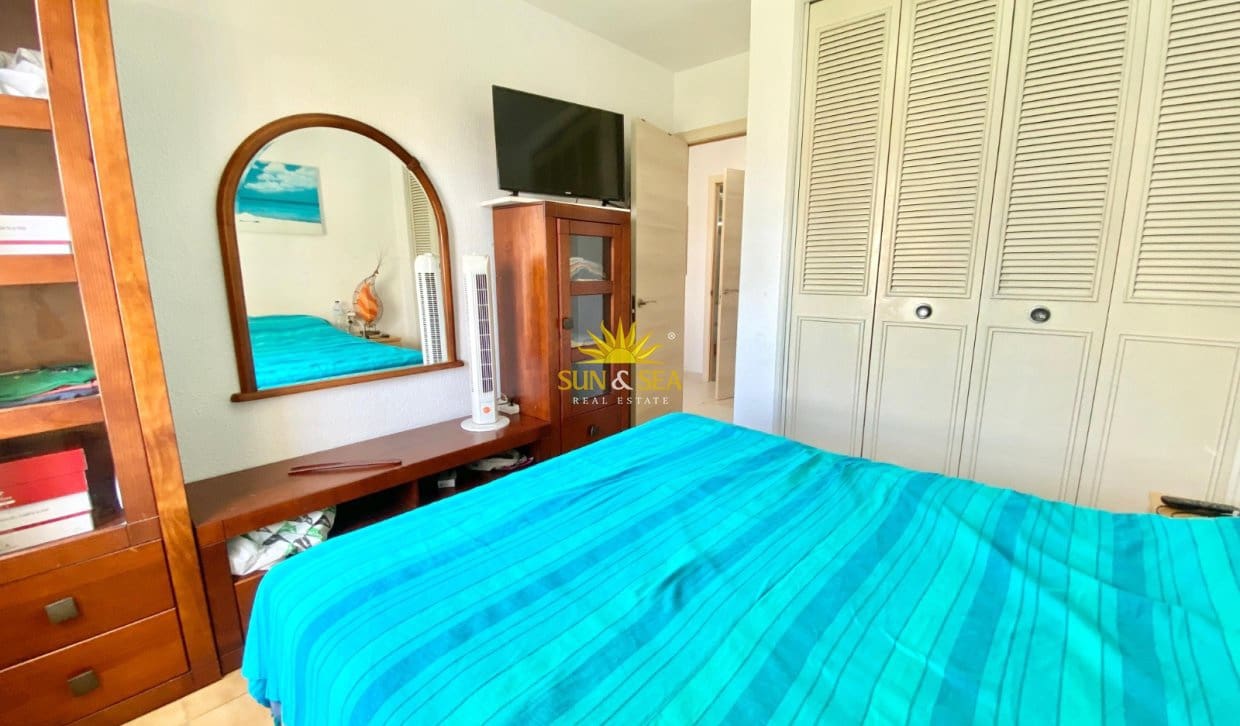 2 Zimmer Ferienapartment in Alicante / Alacant Stadt mit Pool Garage - 2.000 € (Ref: 10000953)