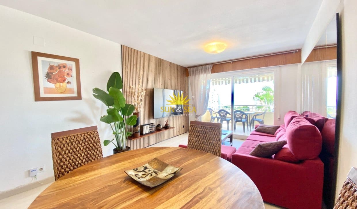 2 Zimmer Ferienapartment in Alicante / Alacant Stadt mit Pool Garage - 2.000 € (Ref: 10000953)
