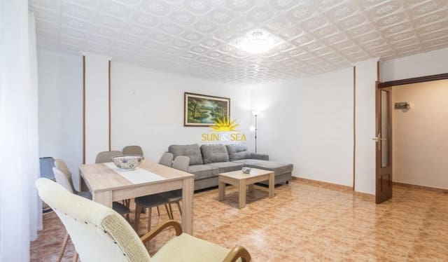   3 soveværelse   ferieLejlighed i Las Piscinas Naturales, Torrevieja med   garage  - € 900 (Ref: 10000956)
