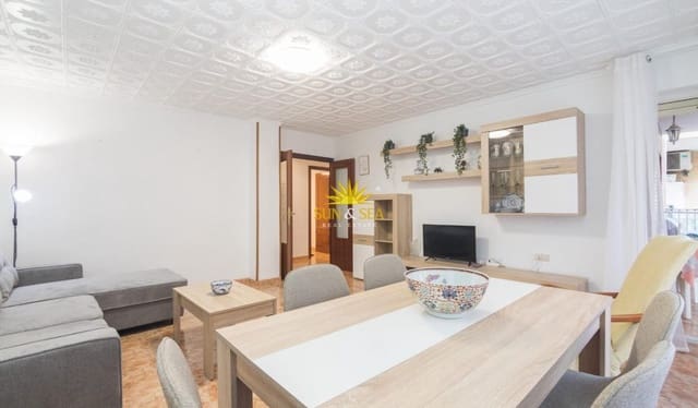   3 soveværelse   ferieLejlighed i Las Piscinas Naturales, Torrevieja med   garage  - € 900 (Ref: 10000956)
