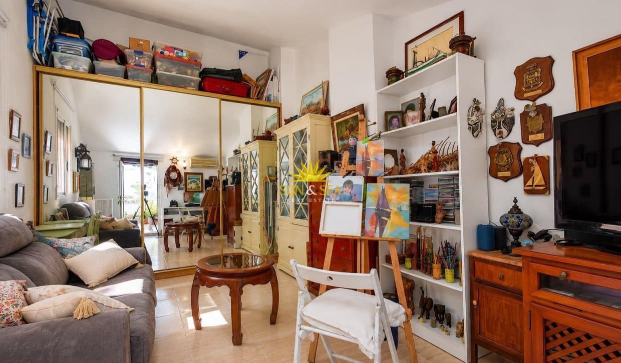 Casa de 3 habitaciones en Lo Pagan en venta - 185.000 € (Ref: 10004509)