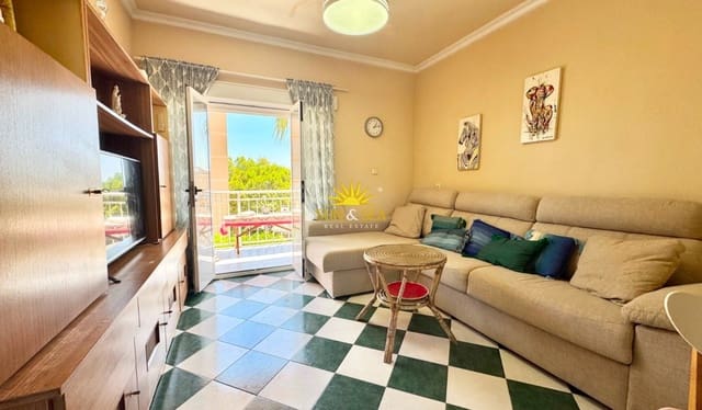3 bedroom Apartment for holiday rental in Los Frutales, Torrevieja with pool - € 700 (Ref: 10004724)