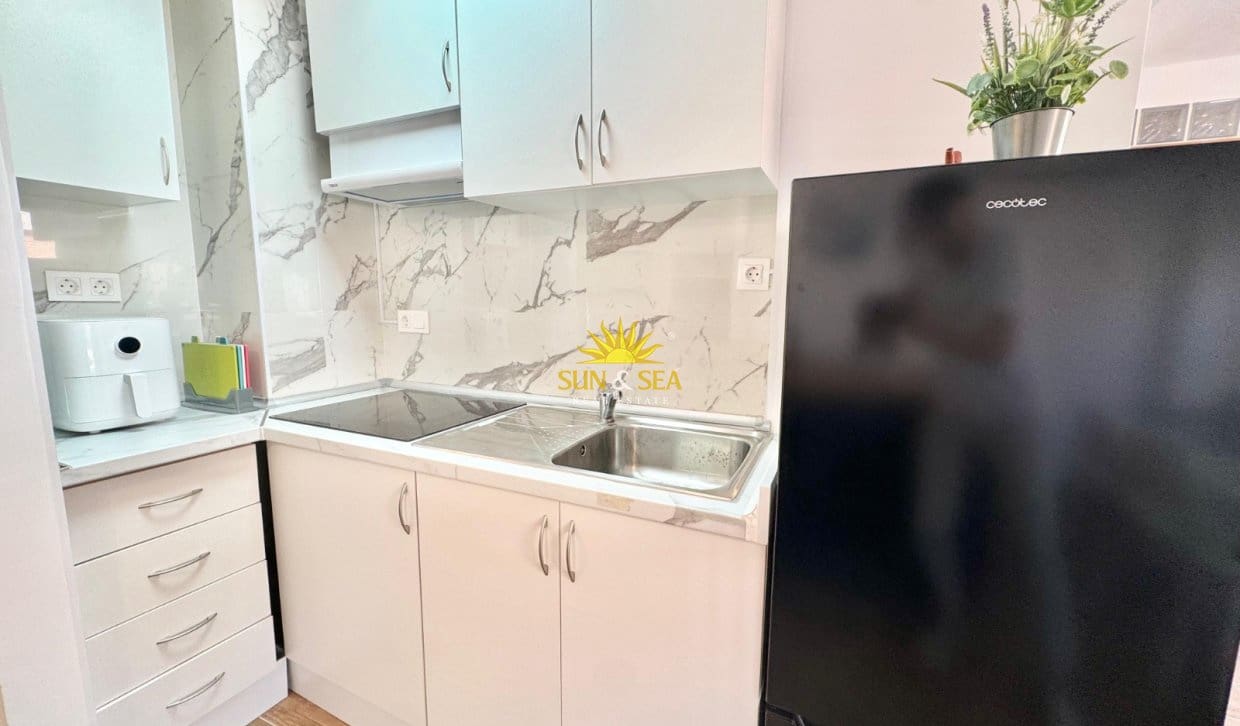 2 quarto Apartamento para arrendar em Guardamar del Segura - 1 000 € (Ref: 10004725)
