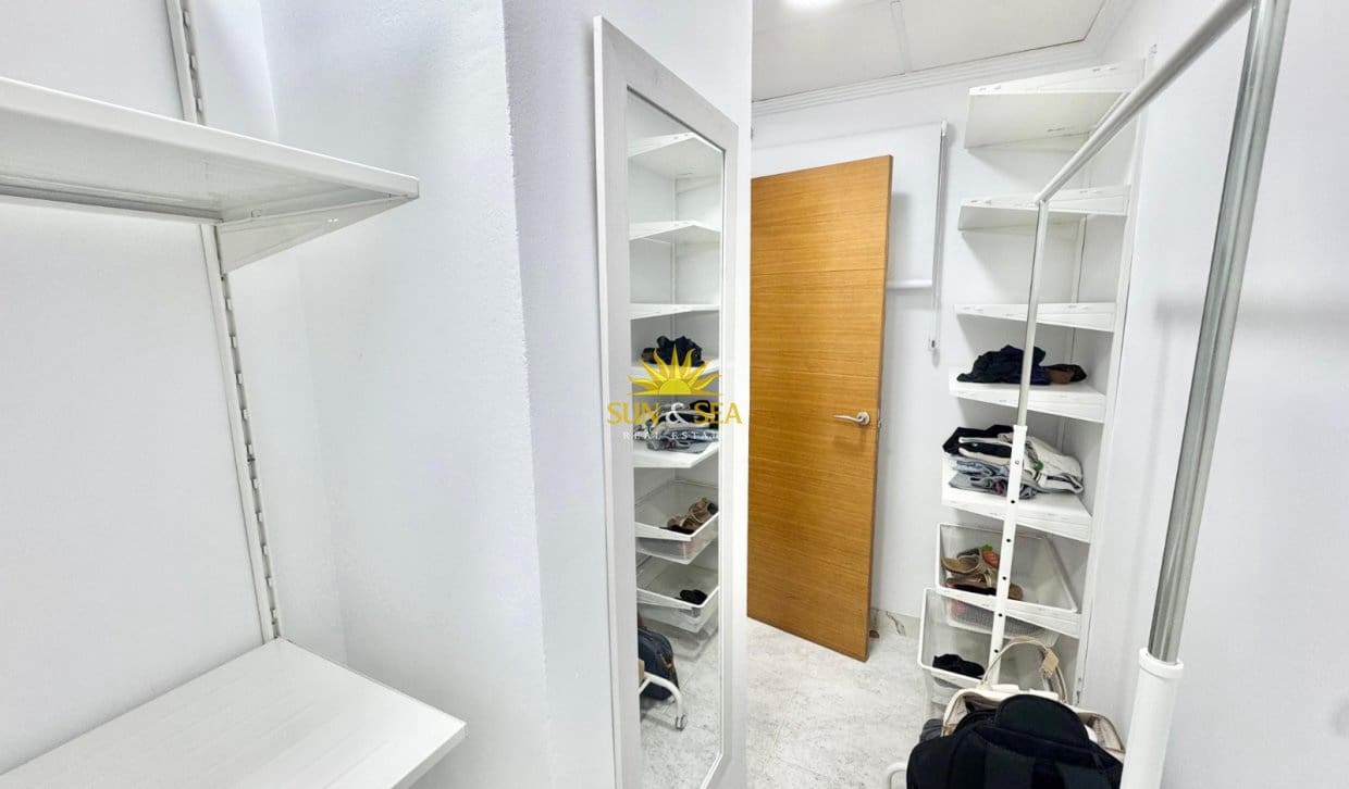 2 quarto Apartamento para arrendar em Guardamar del Segura - 1 000 € (Ref: 10004725)