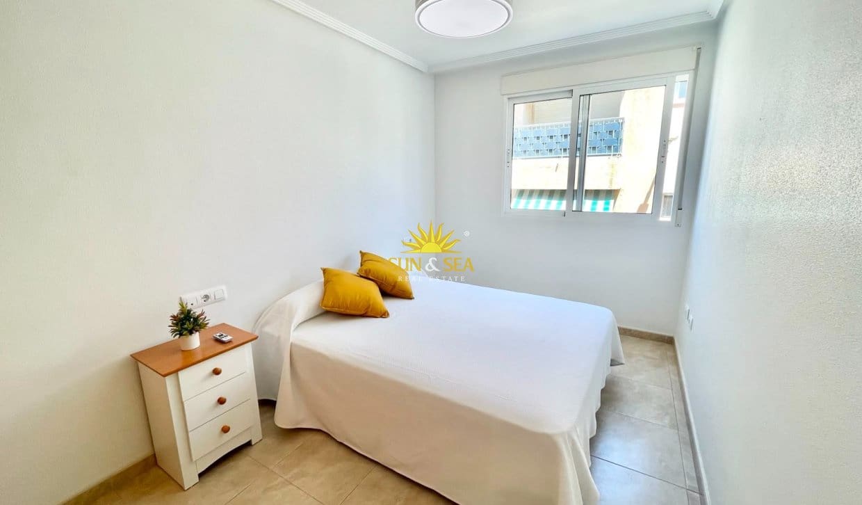 2 Zimmer Apartment zu vermieten in Los Alcazares mit Garage - 750 € (Ref: 10004822)