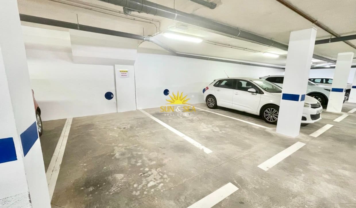 2 Zimmer Apartment zu vermieten in Los Alcazares mit Garage - 750 € (Ref: 10004822)