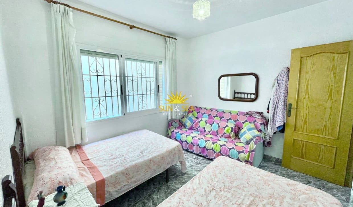 3 bedroom Apartment for rent in Los Cuarteros with garage - € 750 (Ref: 10004823)