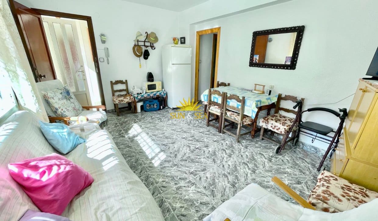 3 bedroom Apartment for rent in Los Cuarteros with garage - € 750 (Ref: 10004823)