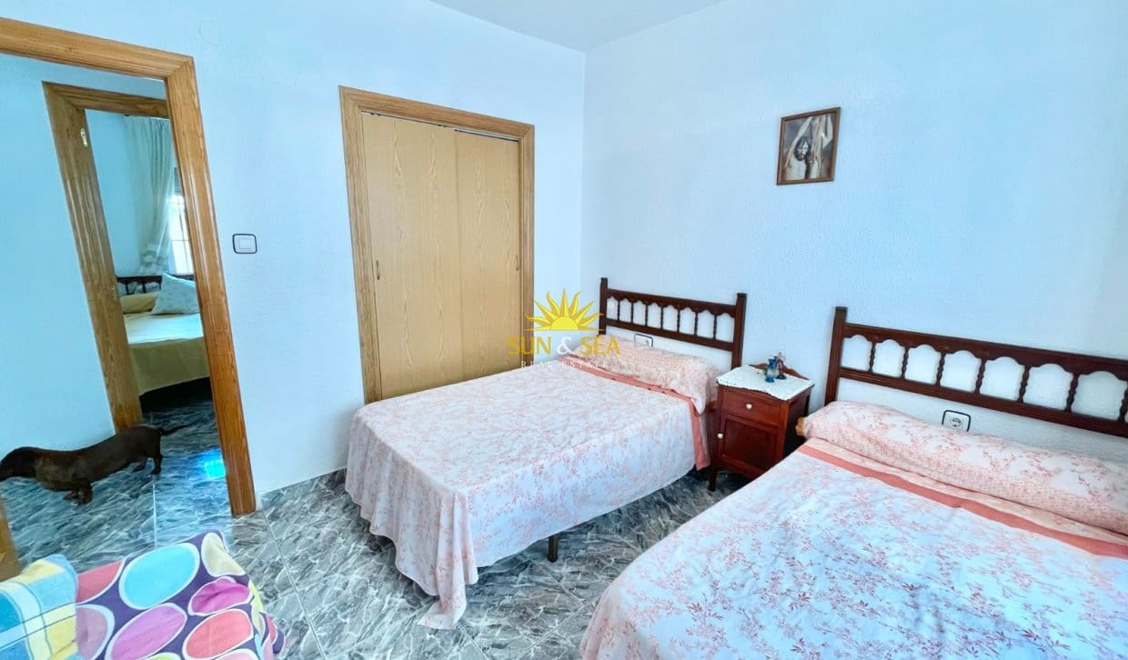 3 bedroom Apartment for rent in Los Cuarteros with garage - € 750 (Ref: 10004823)