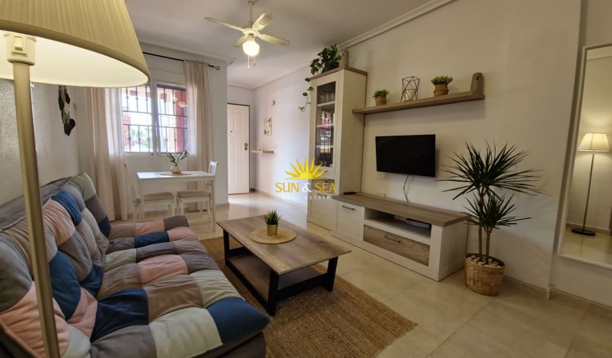 2 quarto Casa em Banda para venda em Orihuela Costa com piscina garagem - 173 000 € (Ref: 10007570)