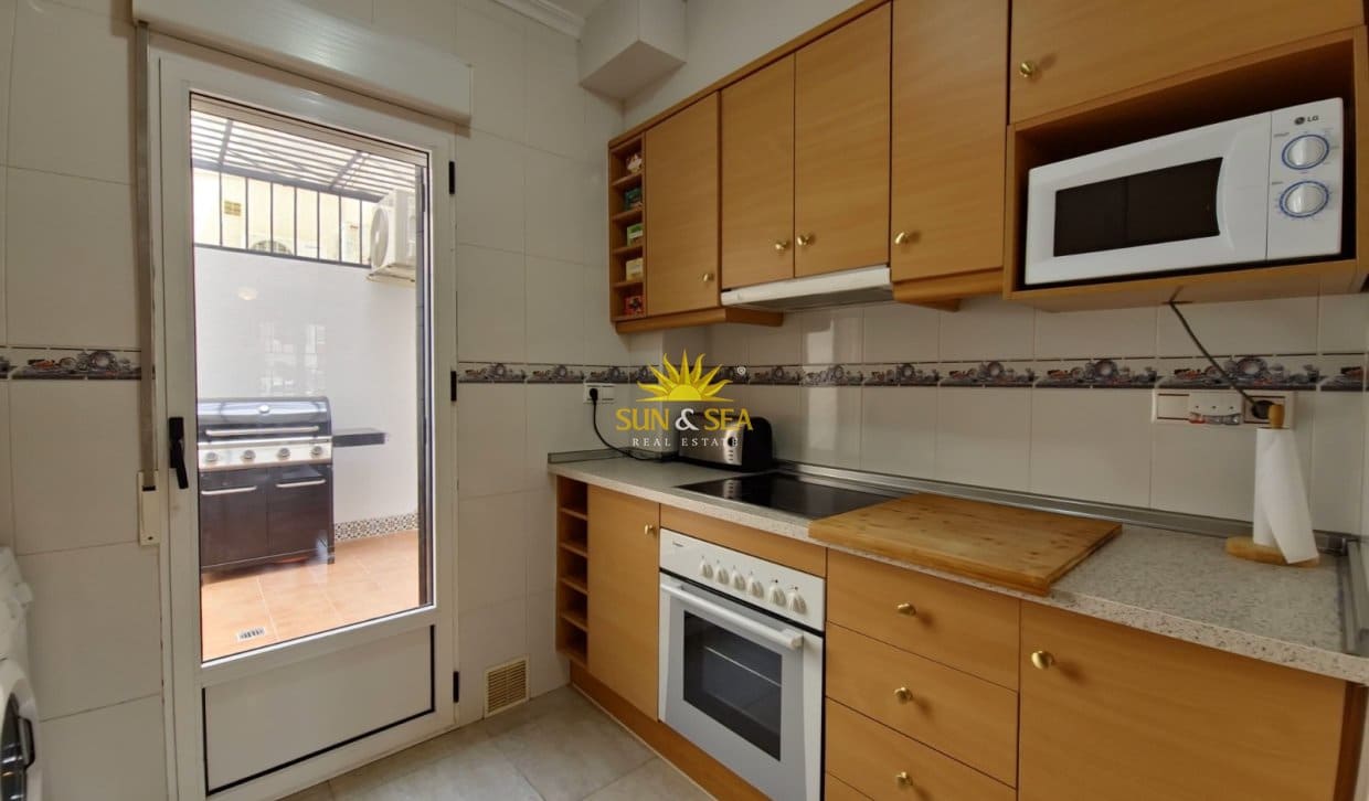 2 quarto Casa em Banda para venda em Orihuela Costa com piscina garagem - 173 000 € (Ref: 10007570)