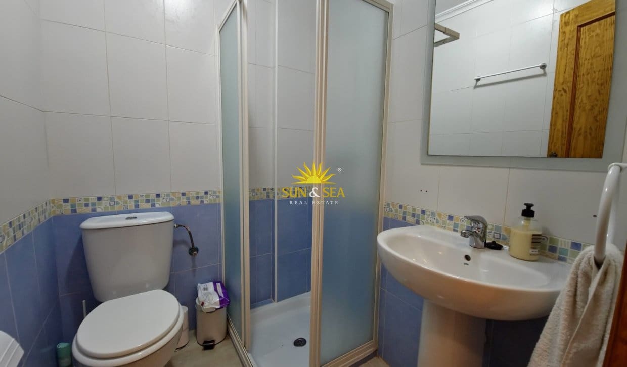 2 quarto Casa em Banda para venda em Orihuela Costa com piscina garagem - 173 000 € (Ref: 10007570)