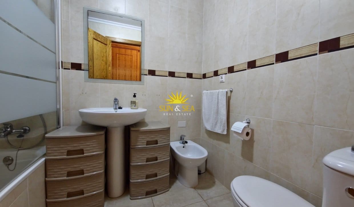 2 quarto Casa em Banda para venda em Orihuela Costa com piscina garagem - 173 000 € (Ref: 10007570)
