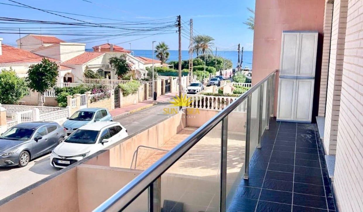2 bedroom Apartment for sale in Orihuela Costa with pool - € 240,000 (Ref: 10008019)