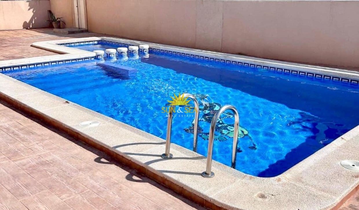 2 bedroom Apartment for sale in Orihuela Costa with pool - € 240,000 (Ref: 10008019)
