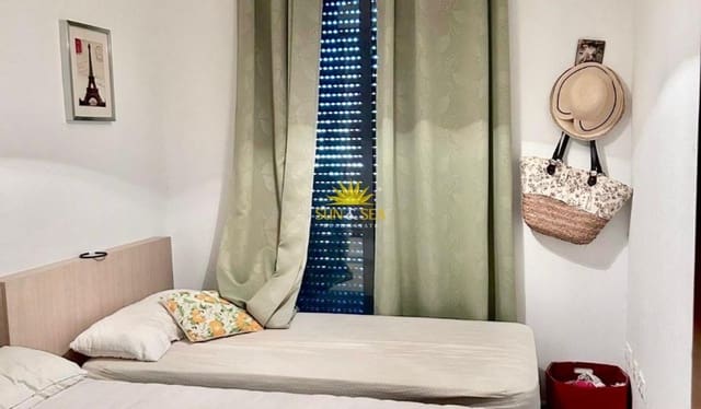 2 bedroom Apartment for sale in Punta Prima, Orihuela with pool - € 240,000 (Ref: 10008019)