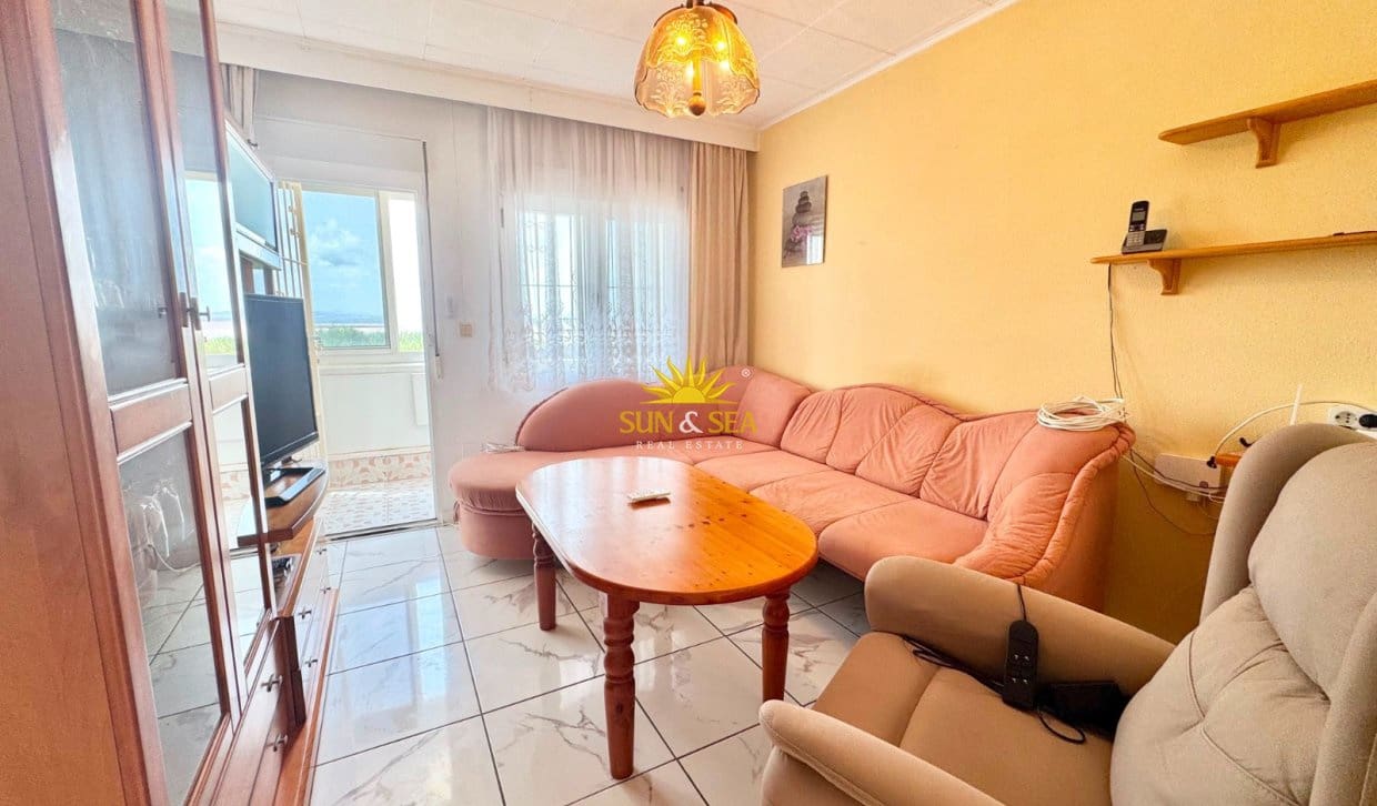 3 sovrum Hus att hyra i Torrevieja med pool - 850 € (Ref: 10008084)