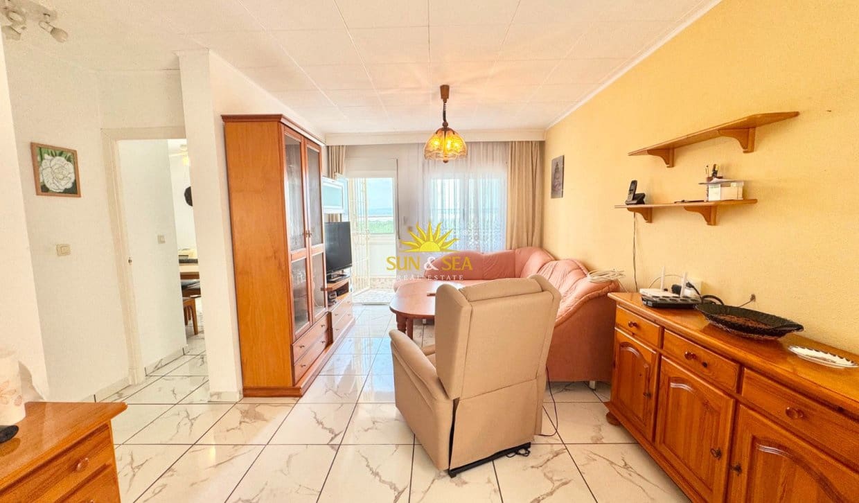 3 sovrum Hus att hyra i Torrevieja med pool - 850 € (Ref: 10008084)