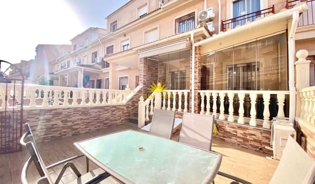 3 sypialnia Willa na sprzedaż w Playa Flamenca, Orihuela z basenem garażem - 284 000 € (Ref: 10009482)