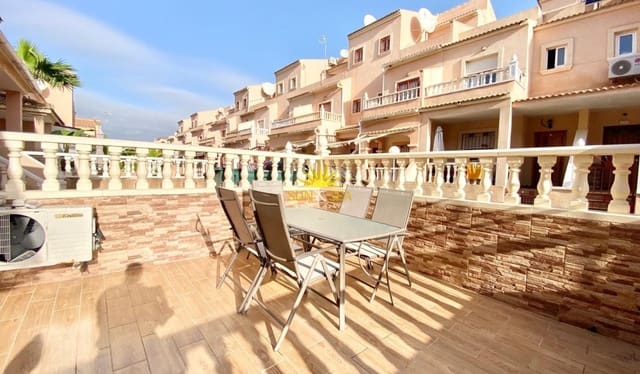 3 sypialnia Willa na sprzedaż w Playa Flamenca, Orihuela z basenem garażem - 284 000 € (Ref: 10009482)