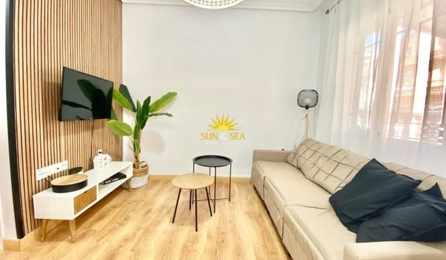 3 sypialnia Willa na sprzedaż w Playa Flamenca, Orihuela z basenem garażem - 284 000 € (Ref: 10009482)