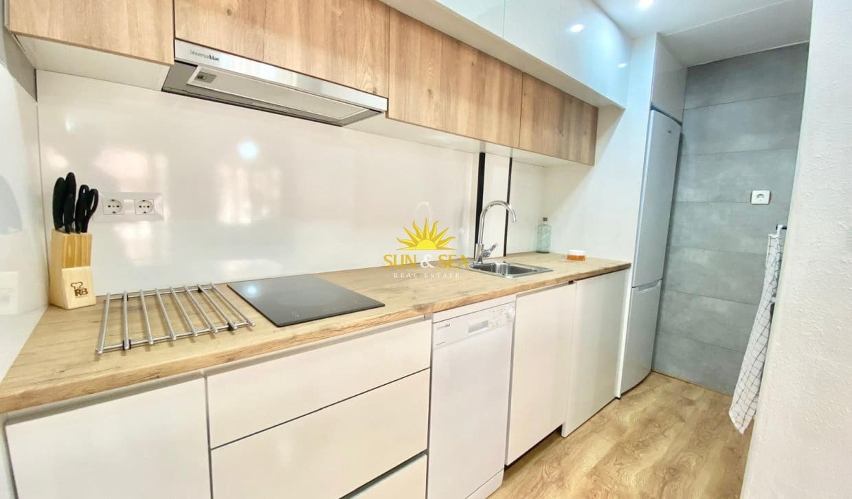 3 sypialnia Willa na sprzedaż w Playa Flamenca z basenem garażem - 284 000 € (Ref: 10009482)