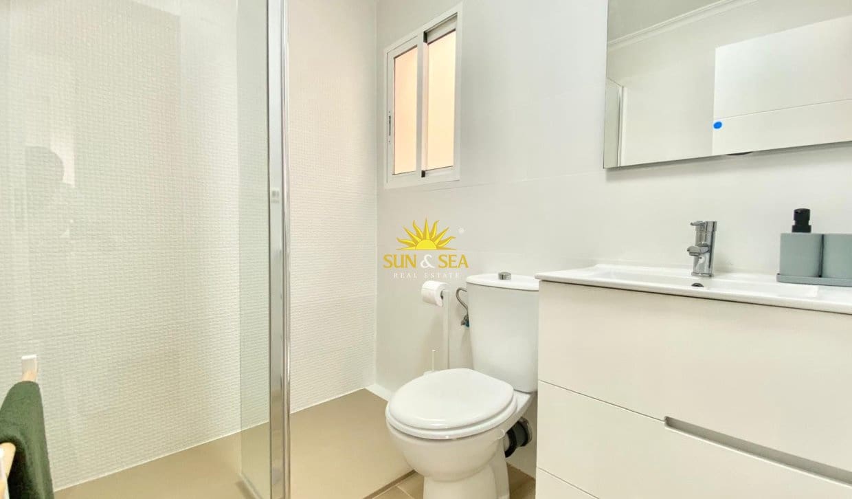3 sypialnia Willa na sprzedaż w Playa Flamenca z basenem garażem - 284 000 € (Ref: 10009482)