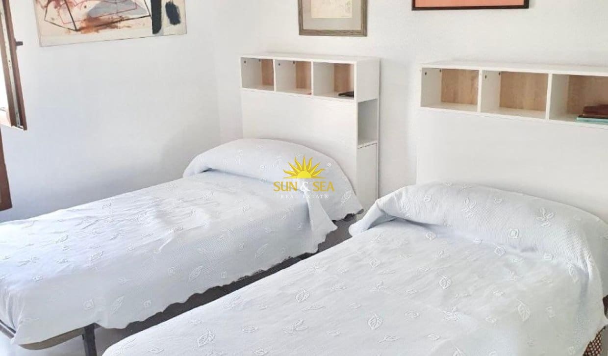 Apartamento de 2 habitaciones en Cabo de Palos en alquiler vacacional con piscina - 750 € (Ref: 10009756)